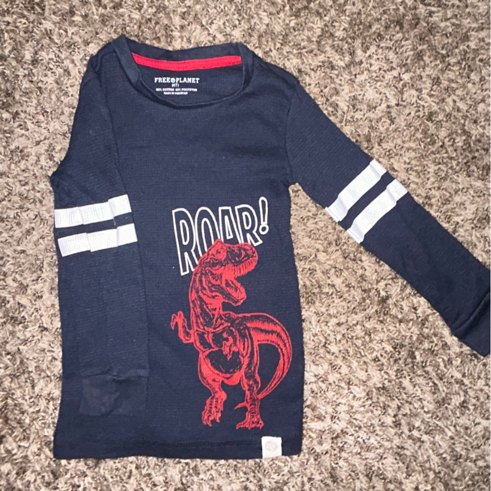 Free planet waffle long sleeve shirt with dinosaur. Navy blue. Boys size 4T.